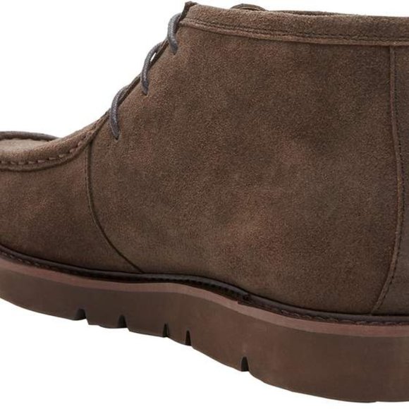Banana Republic Burt Suede Chukka Boot